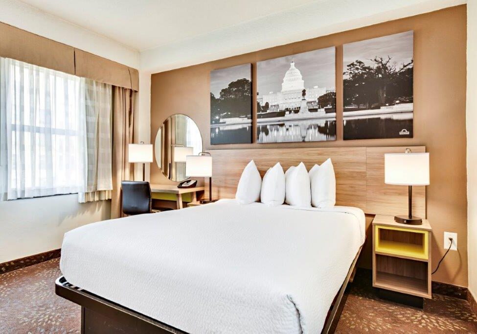 06507_guest_room_PNQ1_001